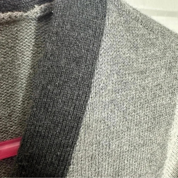 Old Navy Cardigan Button-Up Grey Size Extra Large - Picture 7 of 16